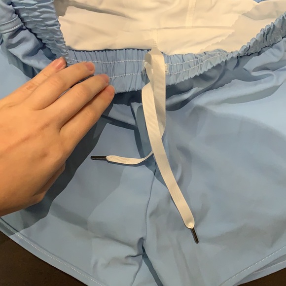 Athletic shorts - Picture 3 of 4